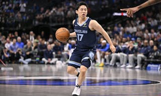 勒布朗·詹姆斯连续得分上双场次定格在1297场！NBA历史第一